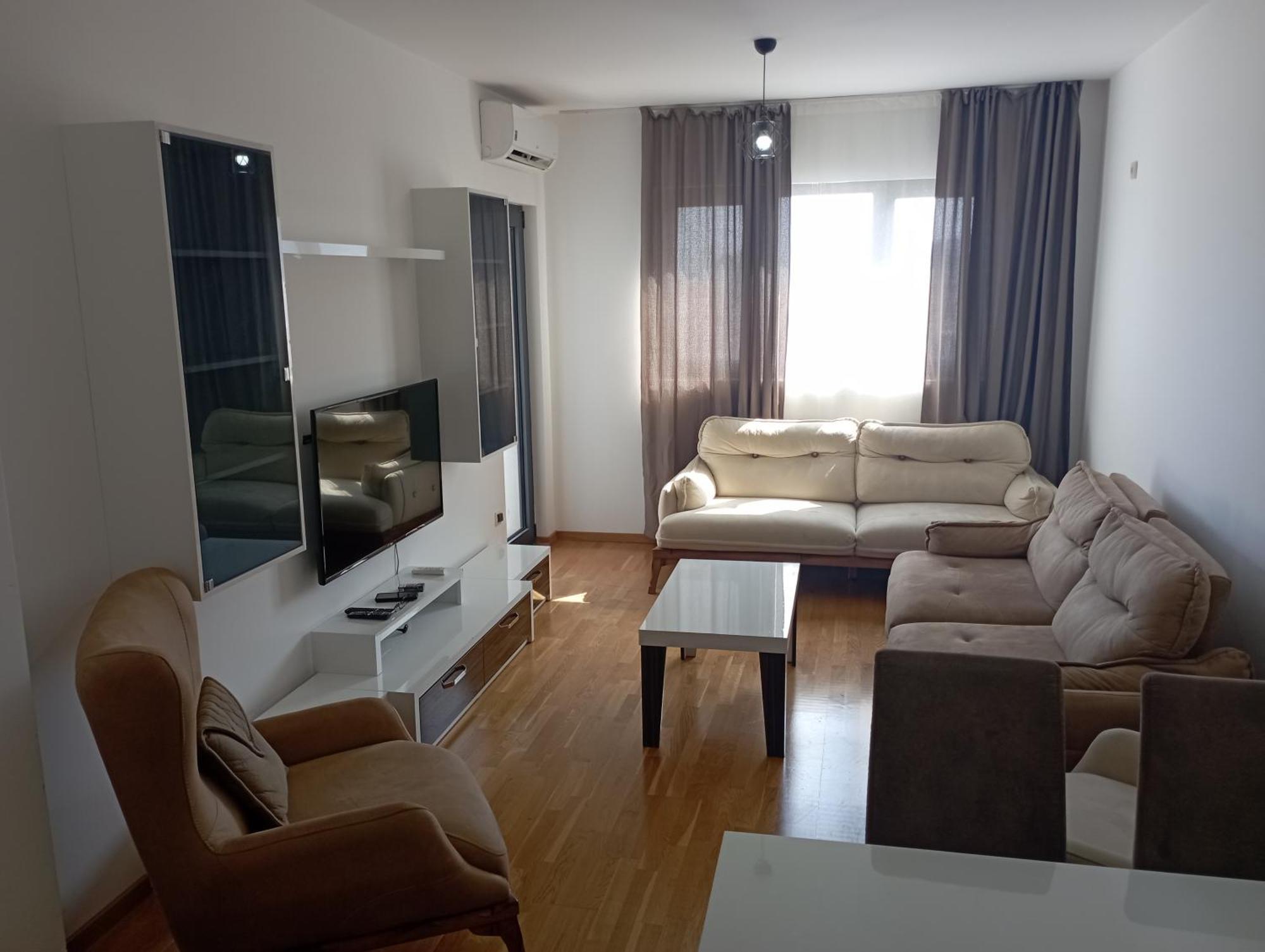 Deniz Manzarali, Bueyuek Markete Yakin Ev Apartment Budva